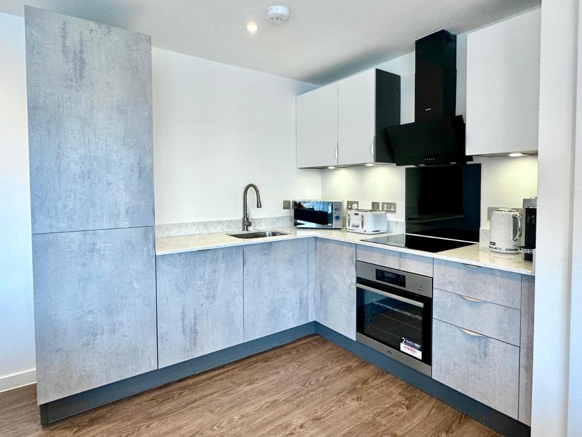 Icona Luxury Apartment With Minster Views & Allocated Parking York Bagian luar foto
