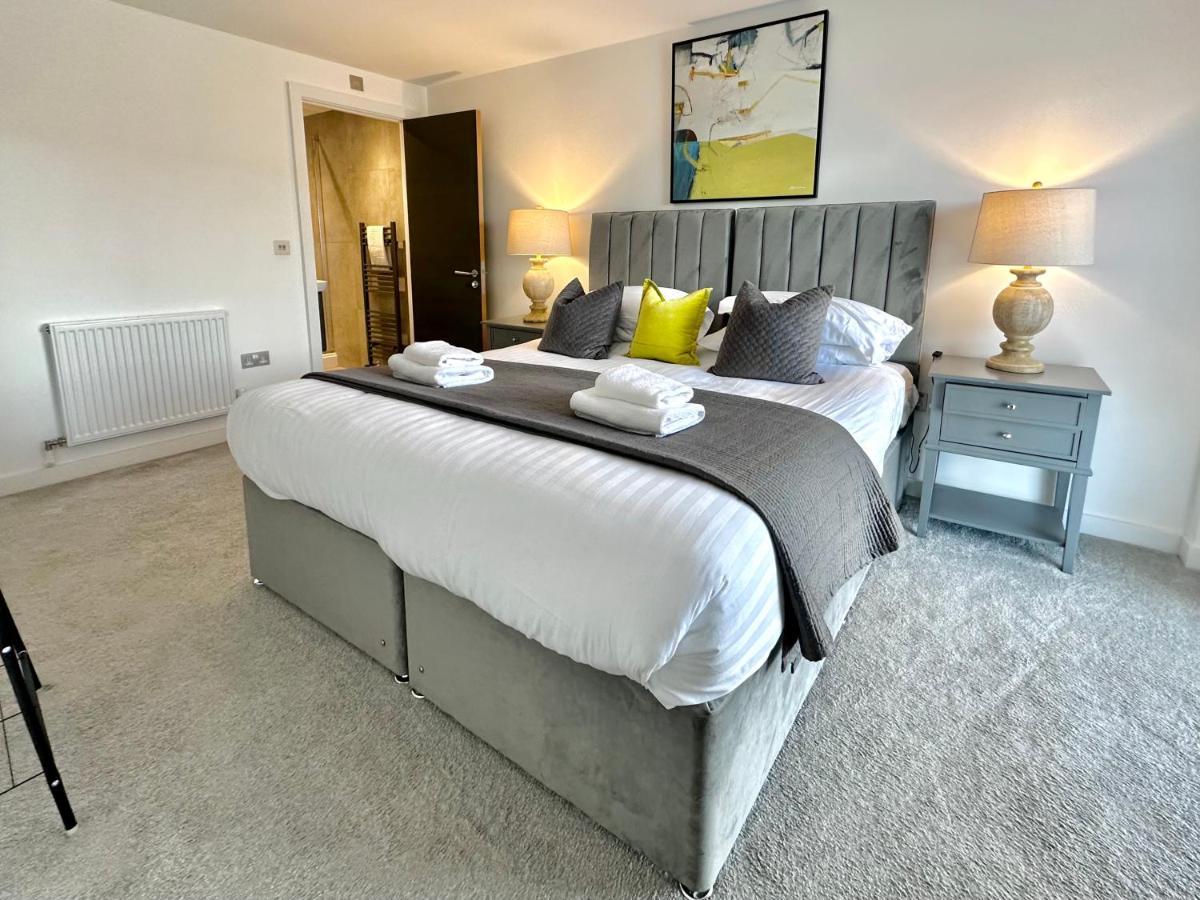 Icona Luxury Apartment With Minster Views & Allocated Parking York Bagian luar foto