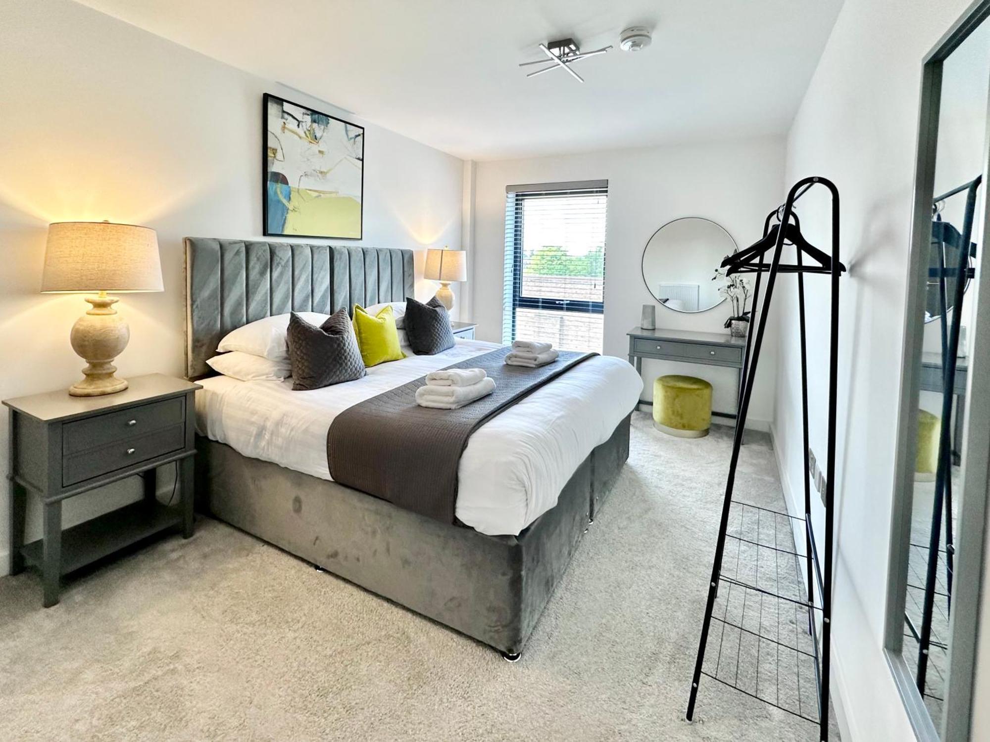 Icona Luxury Apartment With Minster Views & Allocated Parking York Bagian luar foto